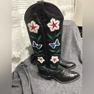 Floral Embroidered Black Heeled Boots cowboy cowgirl boots J. Chisholm brand